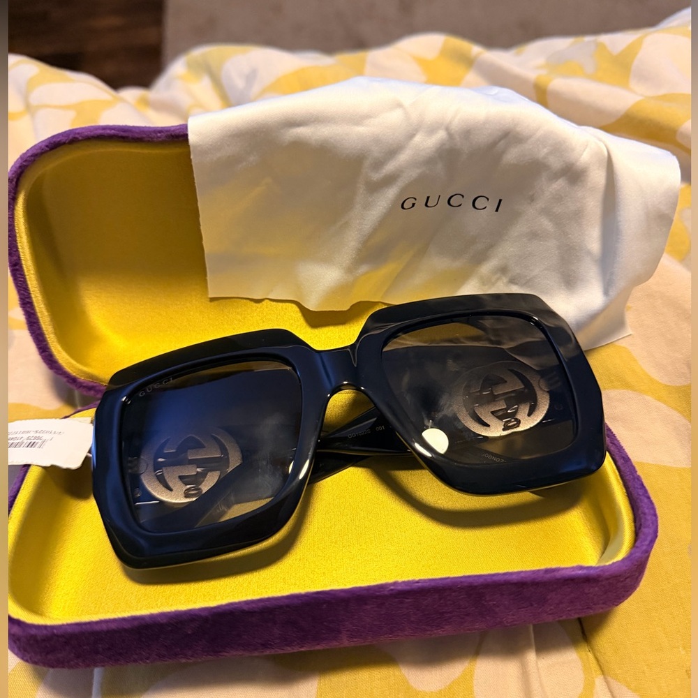Gucci Women's Dark Blue Square Sunglasses